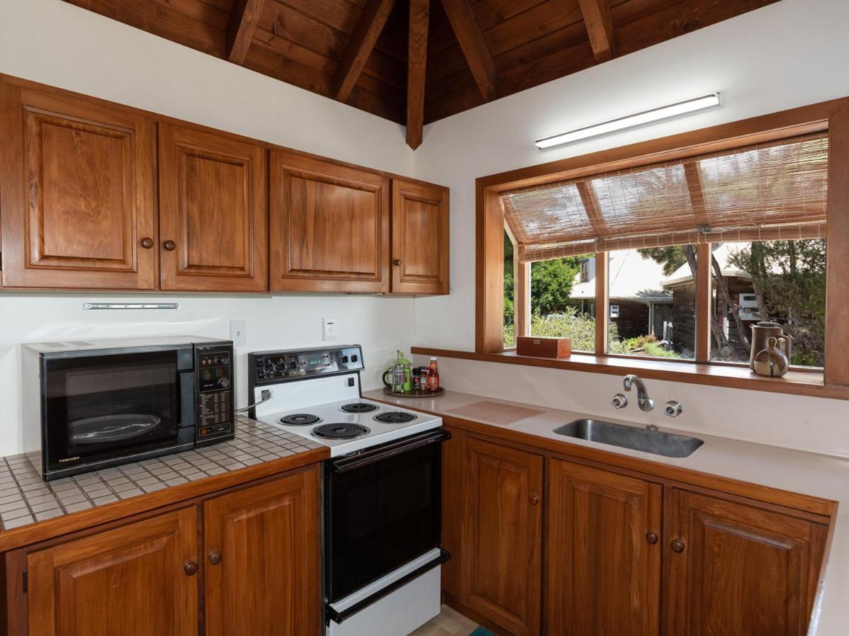 Te Maiki Escape - Russell Holiday Home Exterior photo